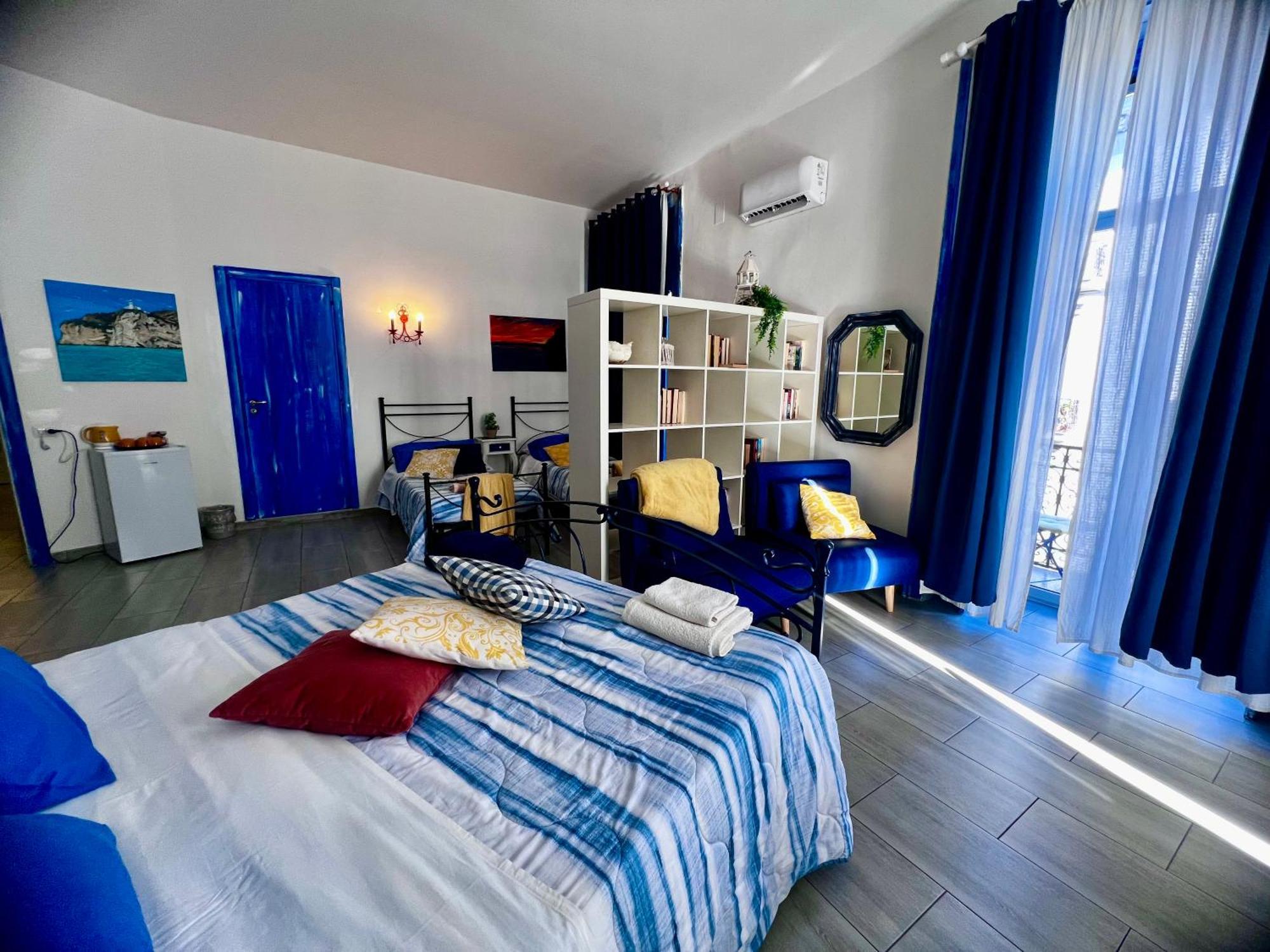 Suites Giudecca Napels Buitenkant foto